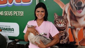 Bruna Varejão, médica-veterinária da Semmaa.