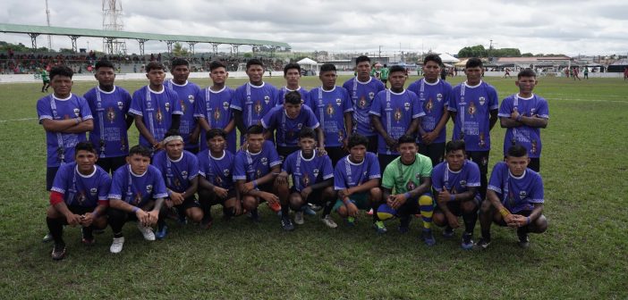 Delegações recebem uniformes e futebol abre programação do II Festival de Cultura e Jogos Indígenas do Xingu